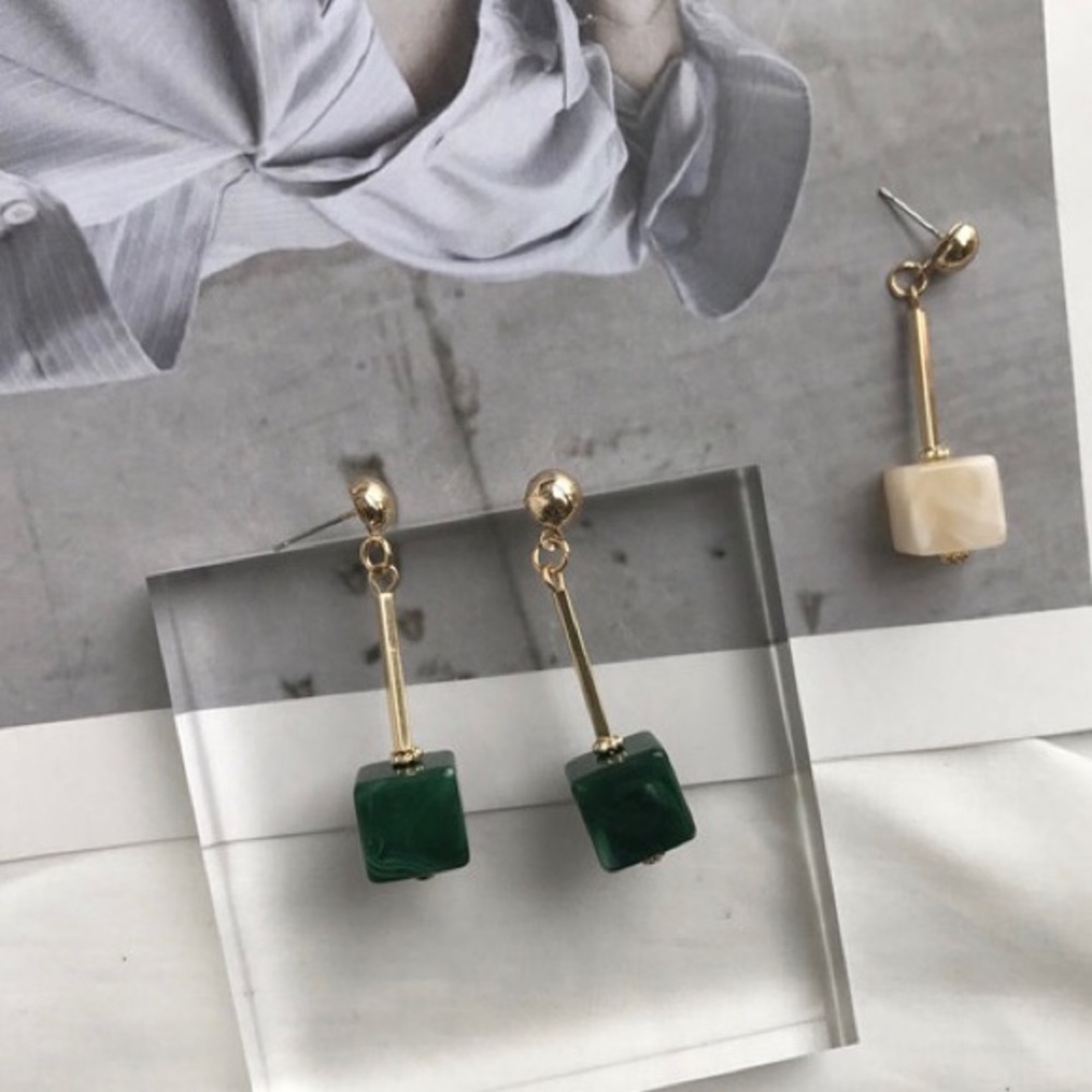 LAST Stylish Cube Drop Marble Earrings - Picture 6 of 8